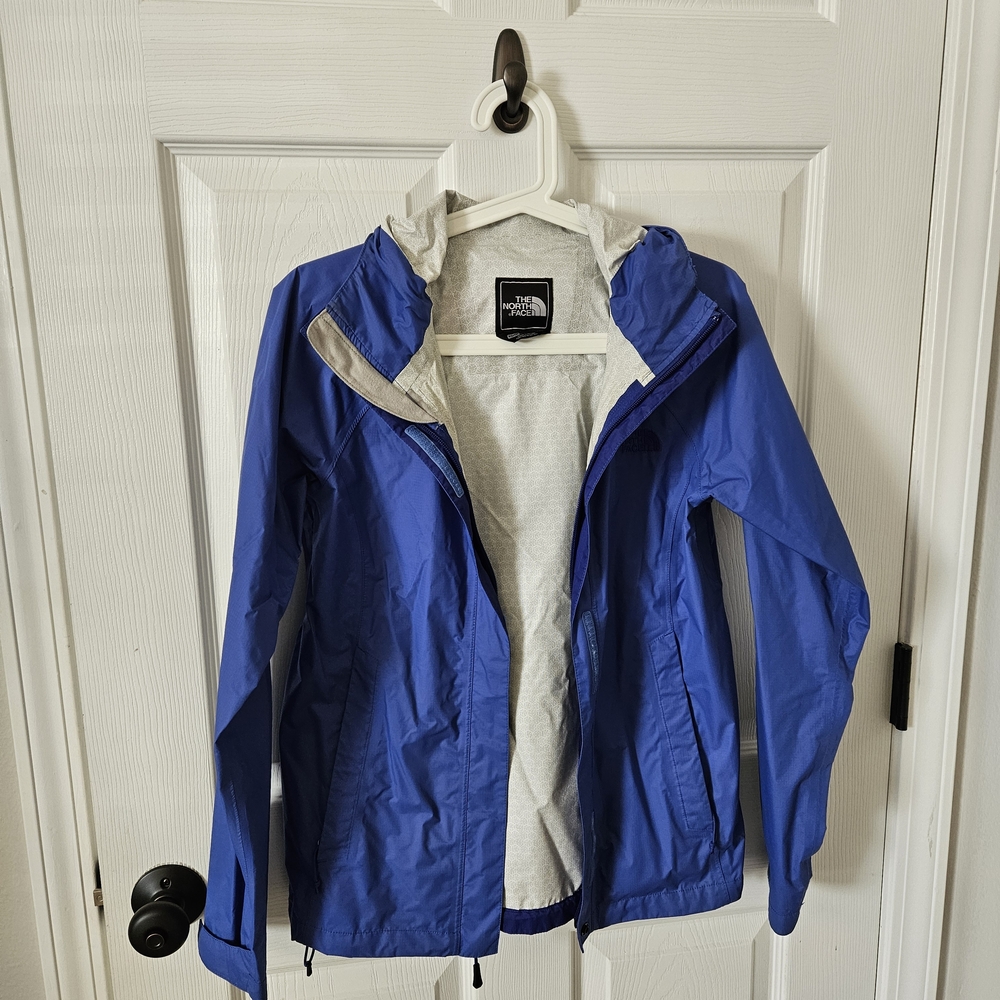 The North Face Women's XS Blue Raincoat